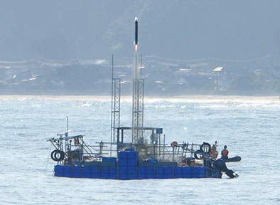 打ち上げ発射台