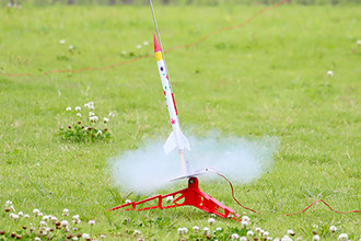 モデルロケット打ち上げ